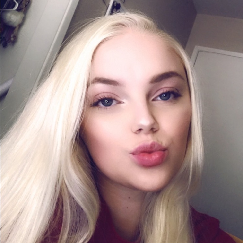 Meet your Posher, Mackenzie